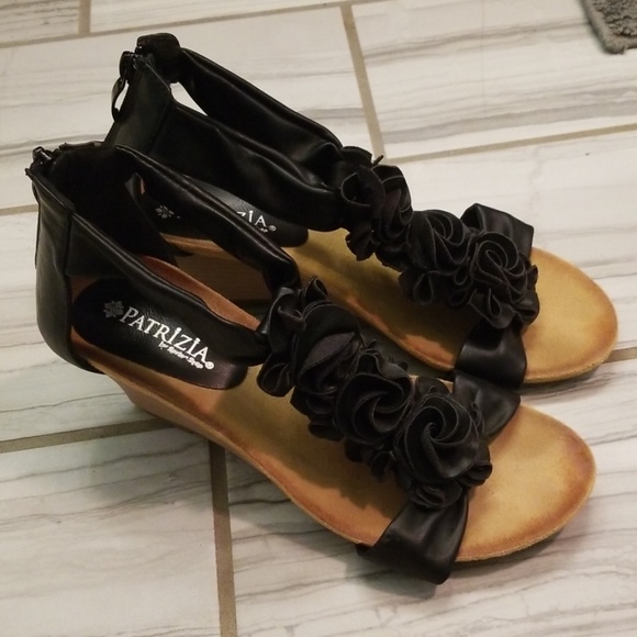 patrizia by spring step harlequin wedge sandal